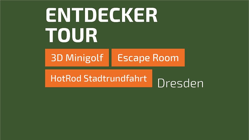 Grüne Grafik mit Überschrift „Entdecker Tour“ und orangenen Feldern für 3D‑Minigolf, Escape Room und HotRod Stadtrundfahrt.