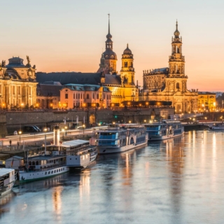 Aussicht auf die Stadt Dresden während eines Sonnenuntergangs