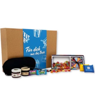 Geschenkbox der Erlebnisfabrik für Dinner in the Dark Erlebnisse mit passenden Inhalten und blauer Banderole.